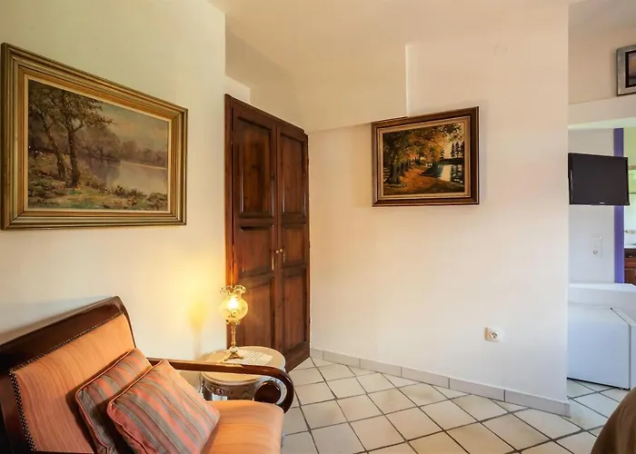 Alterra בית הארחה