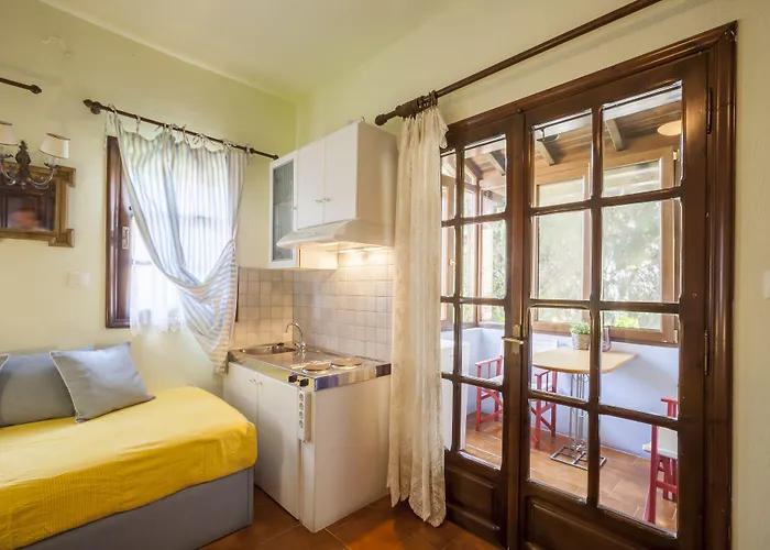 Alterra בית הארחה 3*